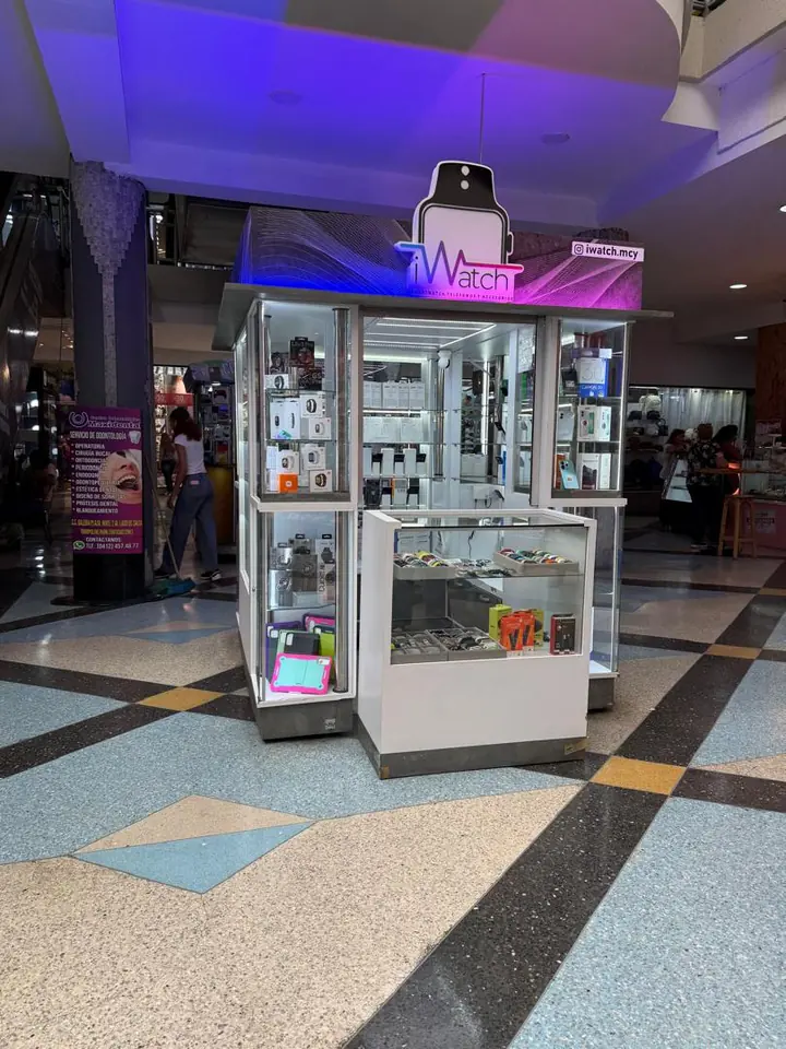 Kiosco iWatch en el CC Galería Plaza, Maracay